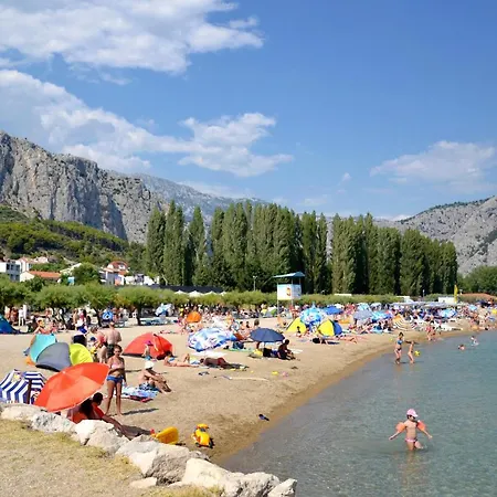 Lägenhet By The Sea - 7577 Omiš