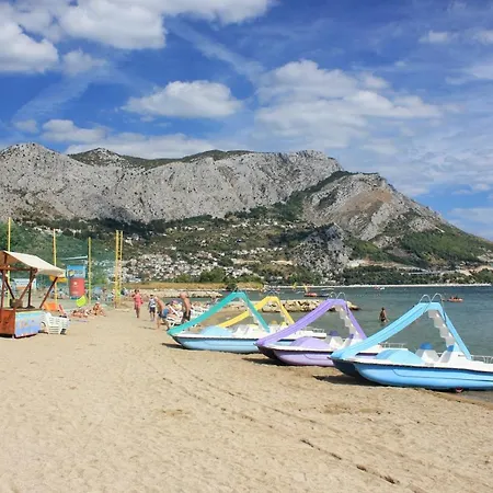 By The Sea - 7577 Omiš